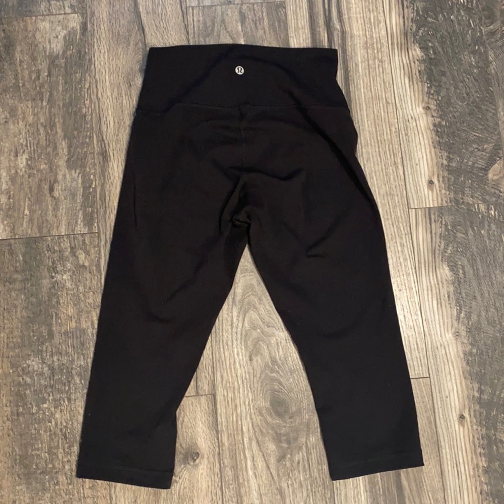 Lululemon Wunder Under 21” Crop Leggings - Size 6